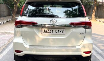 TOYOTA FORTUNER 4X4 full