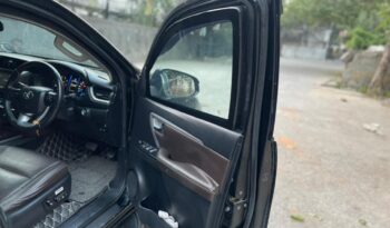 TOYOTA FORTUNER 4X2 BULLETPROOF full