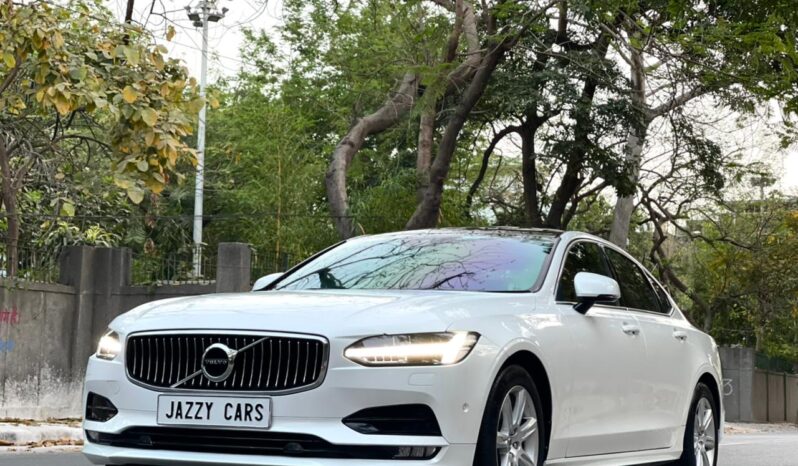 VOLVO S90 MOMENTUM full