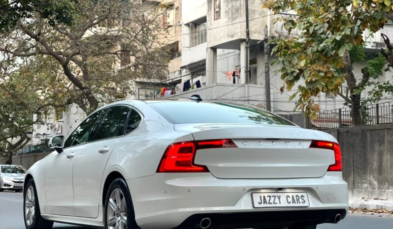 VOLVO S90 MOMENTUM full