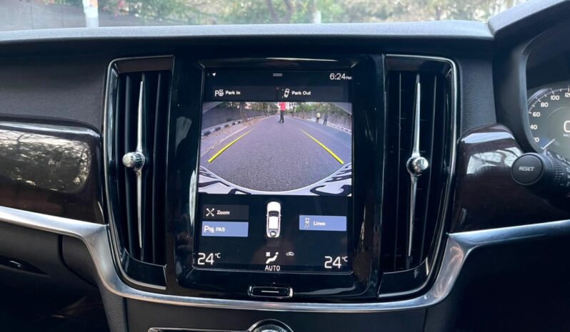 VOLVO S90 MOMENTUM full