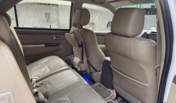 FORTUNER 4X2 full