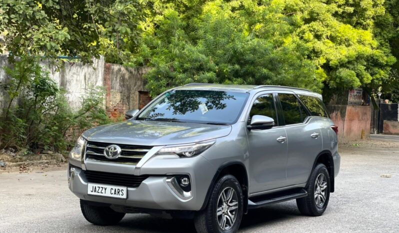 FORTUNER 4X2 full