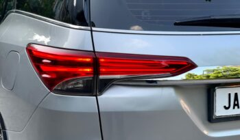 FORTUNER 4X2 full