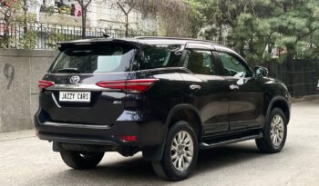 TOYOTA FORTUNER 4X4 full