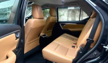 TOYOTA FORTUNER 4X4 full