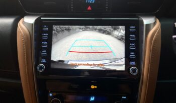 TOYOTA FORTUNER 4X4 full
