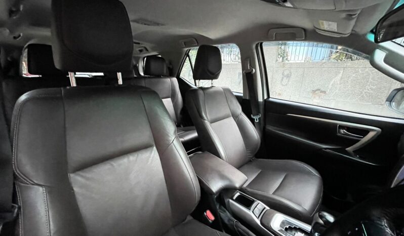 TOYOTA FORTUNER 4X4 full