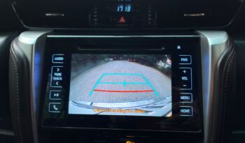TOYOTA FORTUNER 4X4 full