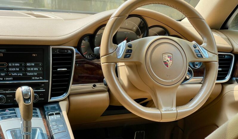 PORSCHE PANAMERA full