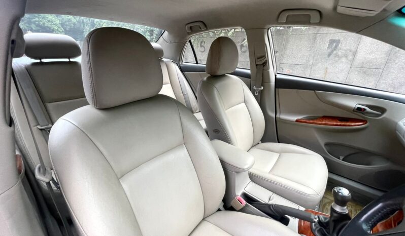 TOYOTA COROLLA ALTIS 1.8 G full