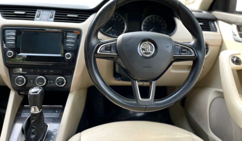 SKODA OCTAVIA ELEGANCE full