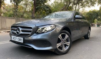 MERCEDES-BENZ E220D EXCLUSIVE full