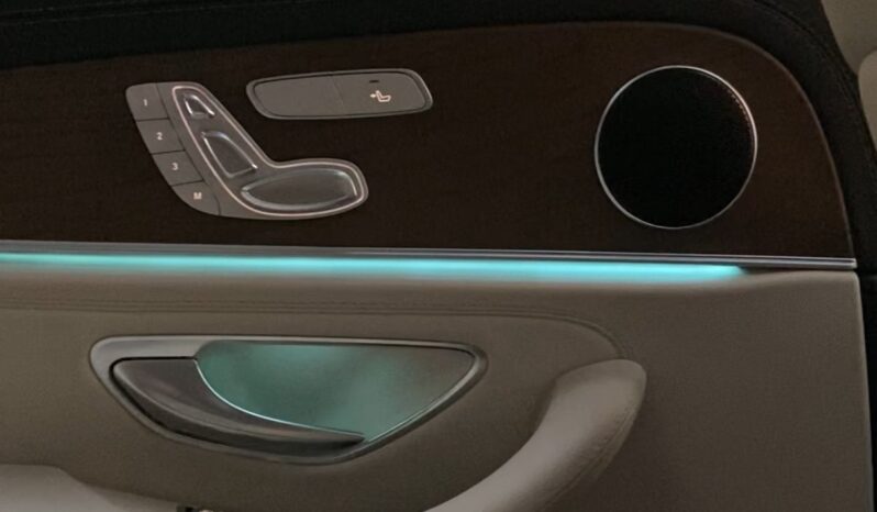 MERCEDES-BENZ E220D EXCLUSIVE full