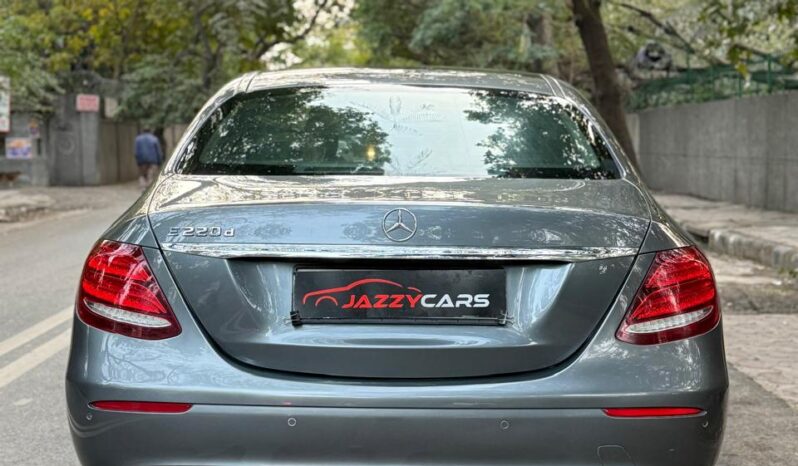 MERCEDES-BENZ E220D EXCLUSIVE full