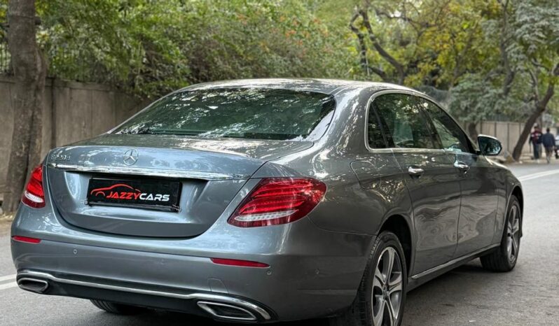 MERCEDES-BENZ E220D EXCLUSIVE full