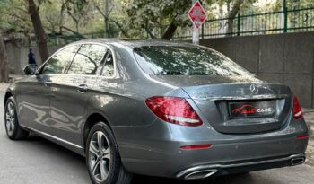 MERCEDES-BENZ E220D EXCLUSIVE full