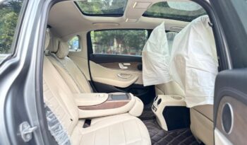MERCEDES-BENZ E220D EXCLUSIVE full