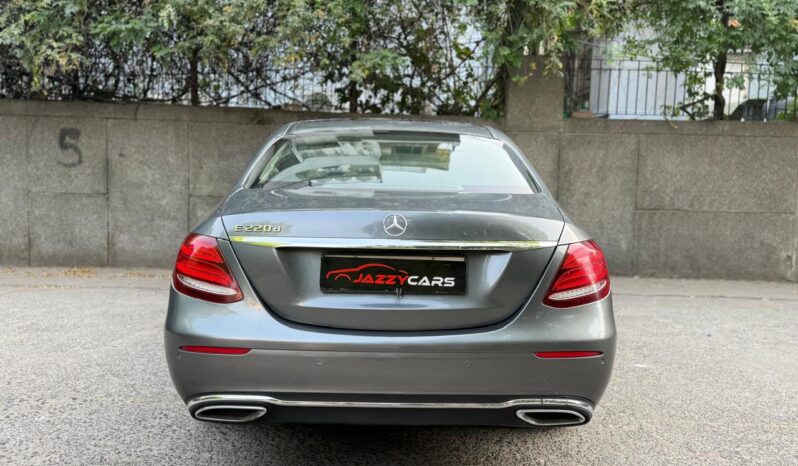 MERCEDES-BENZ E220D EXCLUSIVE full