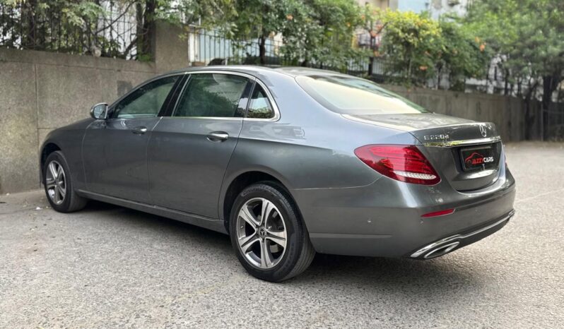 MERCEDES-BENZ E220D EXCLUSIVE full