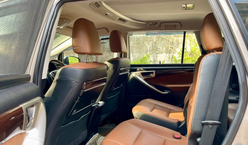 TOYOTA INNOVA CRYSTA Z-2.8 full