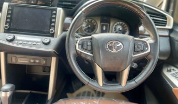 TOYOTA INNOVA CRYSTA 2.7 Z AT full