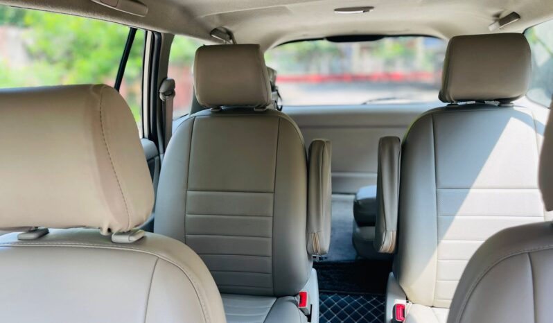 TOYOTA INNOVA 2.5 GX full