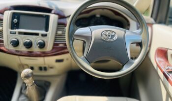 TOYOTA INNOVA 2.5 GX full