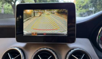 MERCEDES-BENZ GLA 200 full