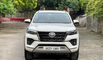 TOYOTA FORTUNER 4X2 AT full