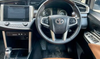 TOYOTA INNOVA CRYSTA Z AT full