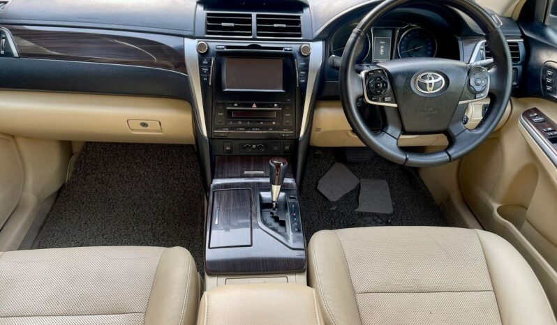 TOYOTA CAMRY HYBRID full