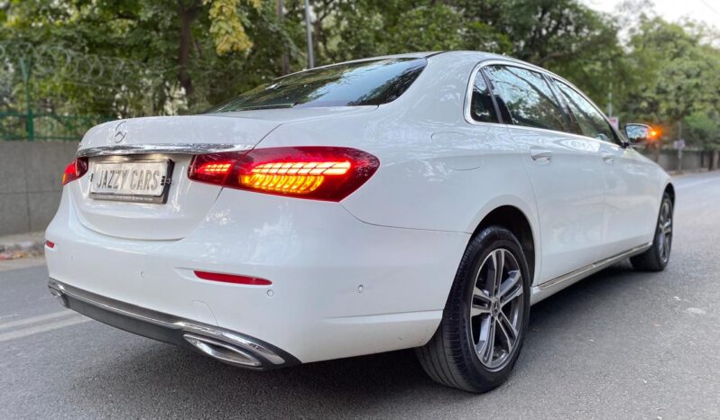 MERCEDES-BENZ E220D EXCLUSIVE full