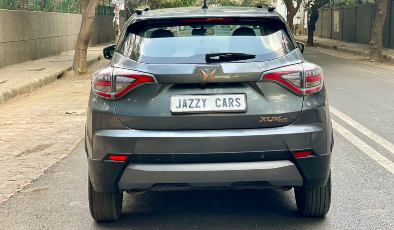 MAHINDRA XUV 400 EL TOP full