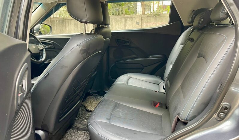 MAHINDRA XUV 400 EL TOP full