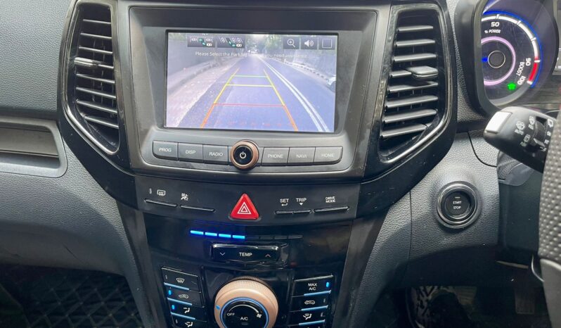 MAHINDRA XUV 400 EL TOP full