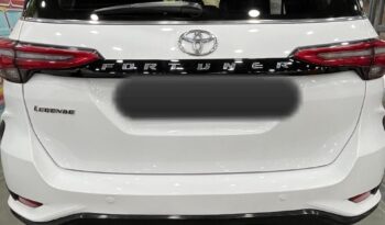 TOYOTA FORTUNER 4X2 FACELIFT full