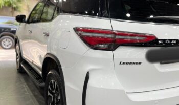 TOYOTA FORTUNER 4X2 FACELIFT full
