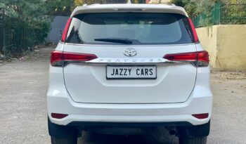 TOYOTA FORTUNER 4X2 full