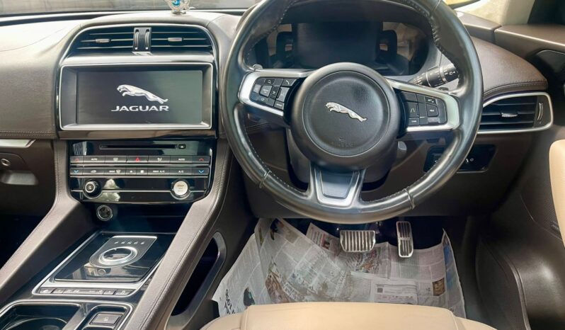 JAGUAR F-PACE 2.0L PRESTIGE full