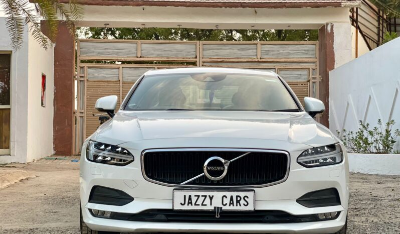VOLVO S90 MOMENTUM full
