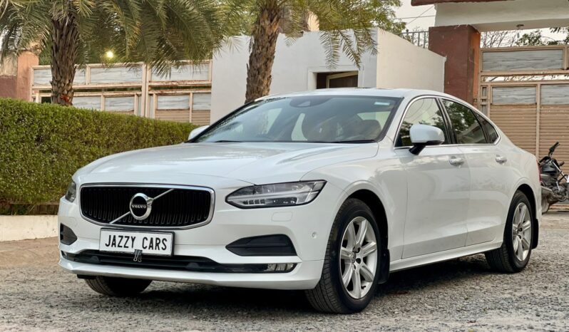 VOLVO S90 MOMENTUM full