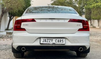 VOLVO S90 MOMENTUM full