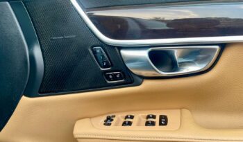 VOLVO S90 MOMENTUM full