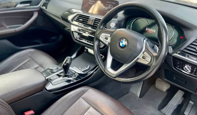 BMW X3 X-DRIVE 20D LUXURY LINE full