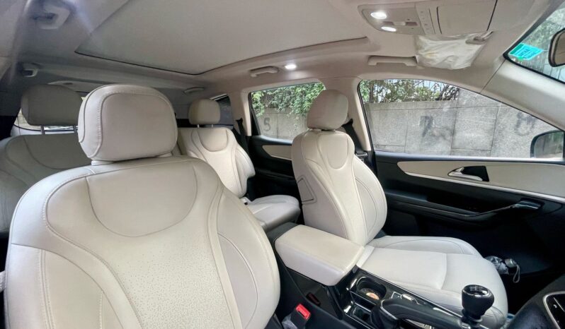 MAHINDRA XUV 700 AX7 full