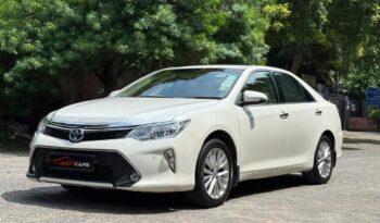 TOYOTA CAMRY HYBRID full
