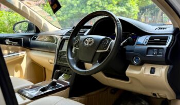 TOYOTA CAMRY HYBRID full