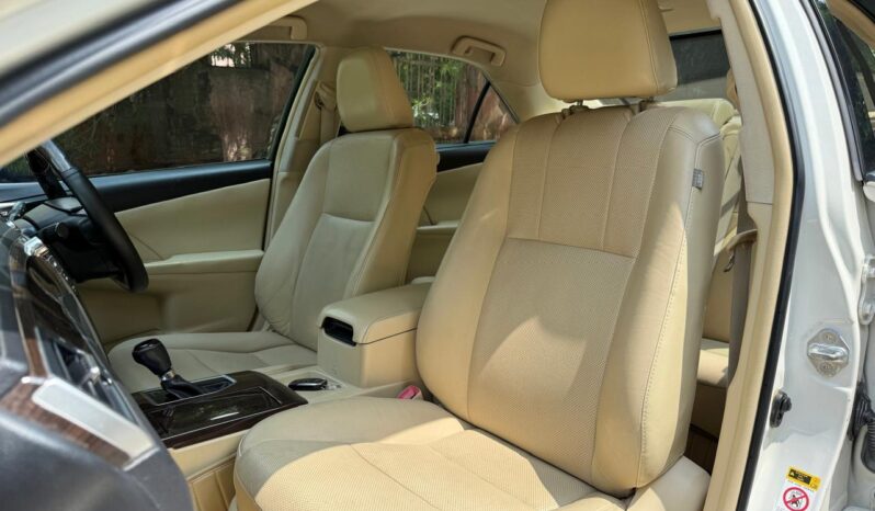 TOYOTA CAMRY HYBRID full