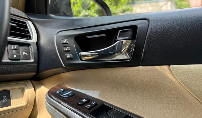 TOYOTA CAMRY HYBRID full